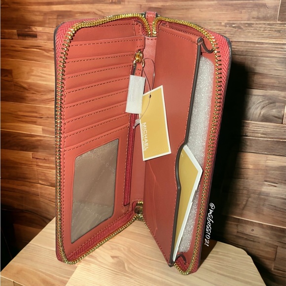 Michael Kors Voyager Leather Tote + Wallet in  Cinnamon BRAND NEW - Picture 10 of 10